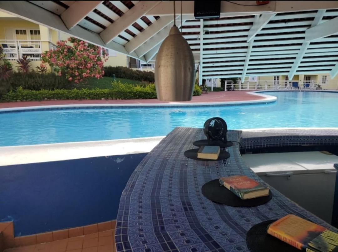 Comfort Zone At The Ridge E17 Ocho Rios Exterior foto